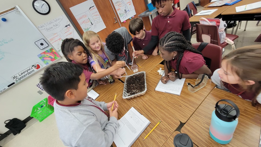 Fourth grade students participated in an erosion lab activity!